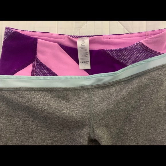 Ivivva girls leggings/ size 10 - Picture 3 of 3